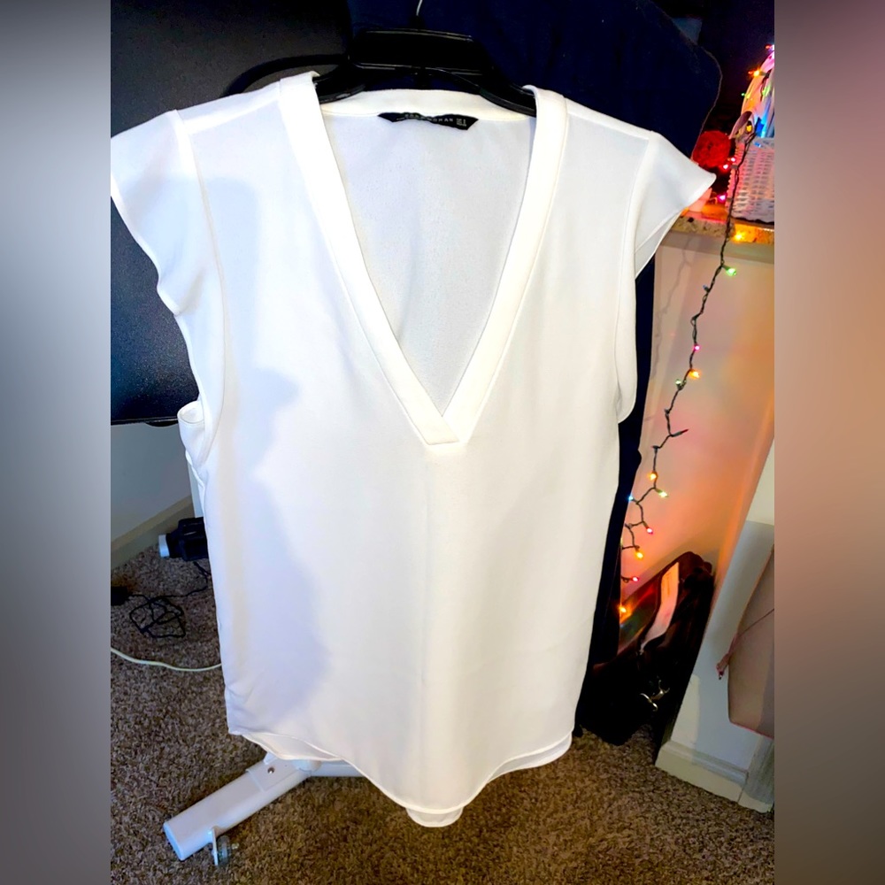 Zara white chiffon V-neck blouse with ruffle sleeve